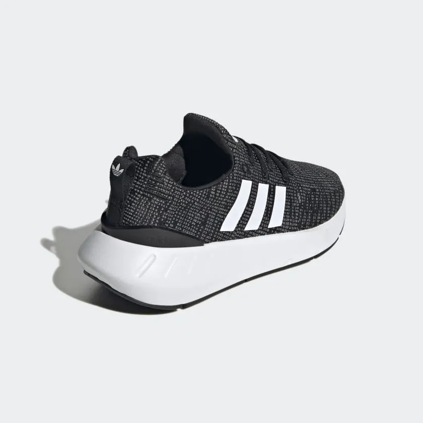 ADIDAS SWIFT RUN 22 - BLACK