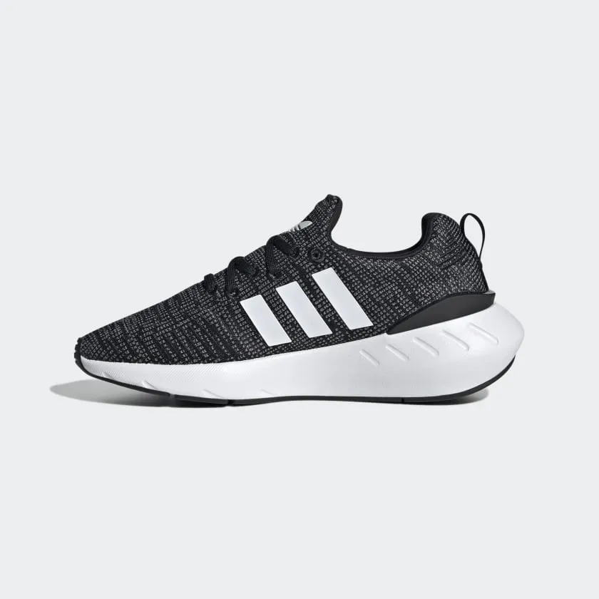 ADIDAS SWIFT RUN 22 - BLACK