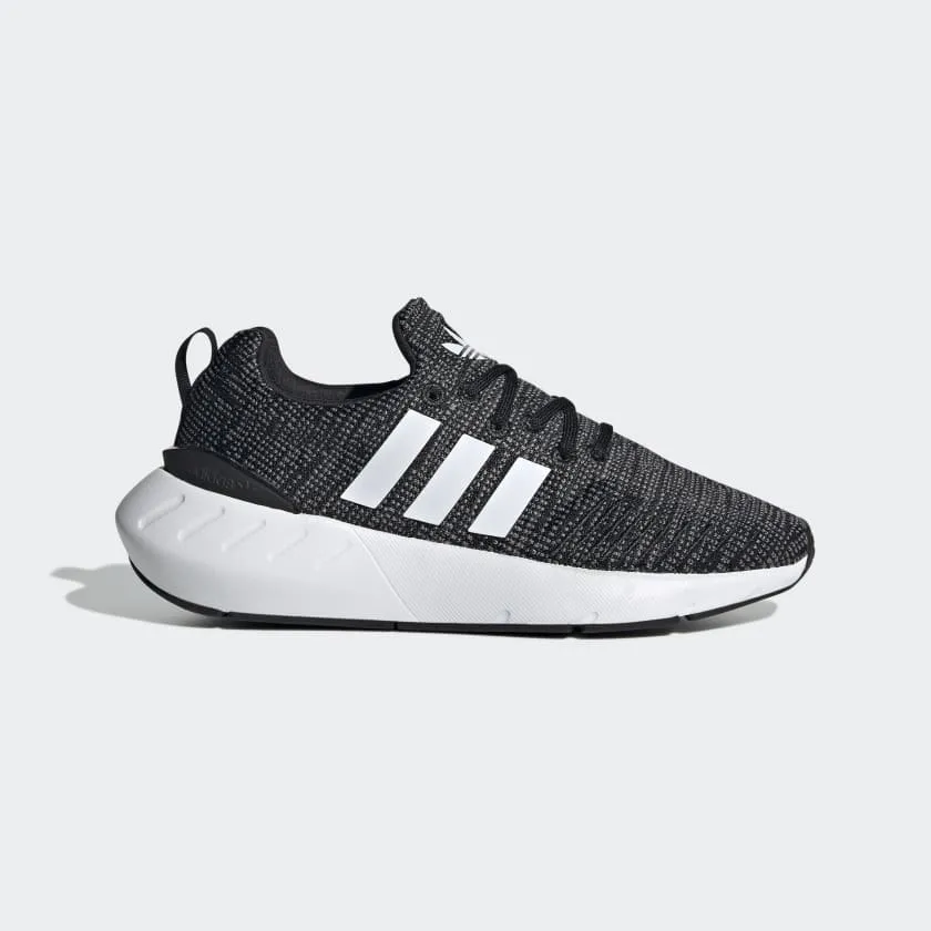 ADIDAS SWIFT RUN 22 - BLACK